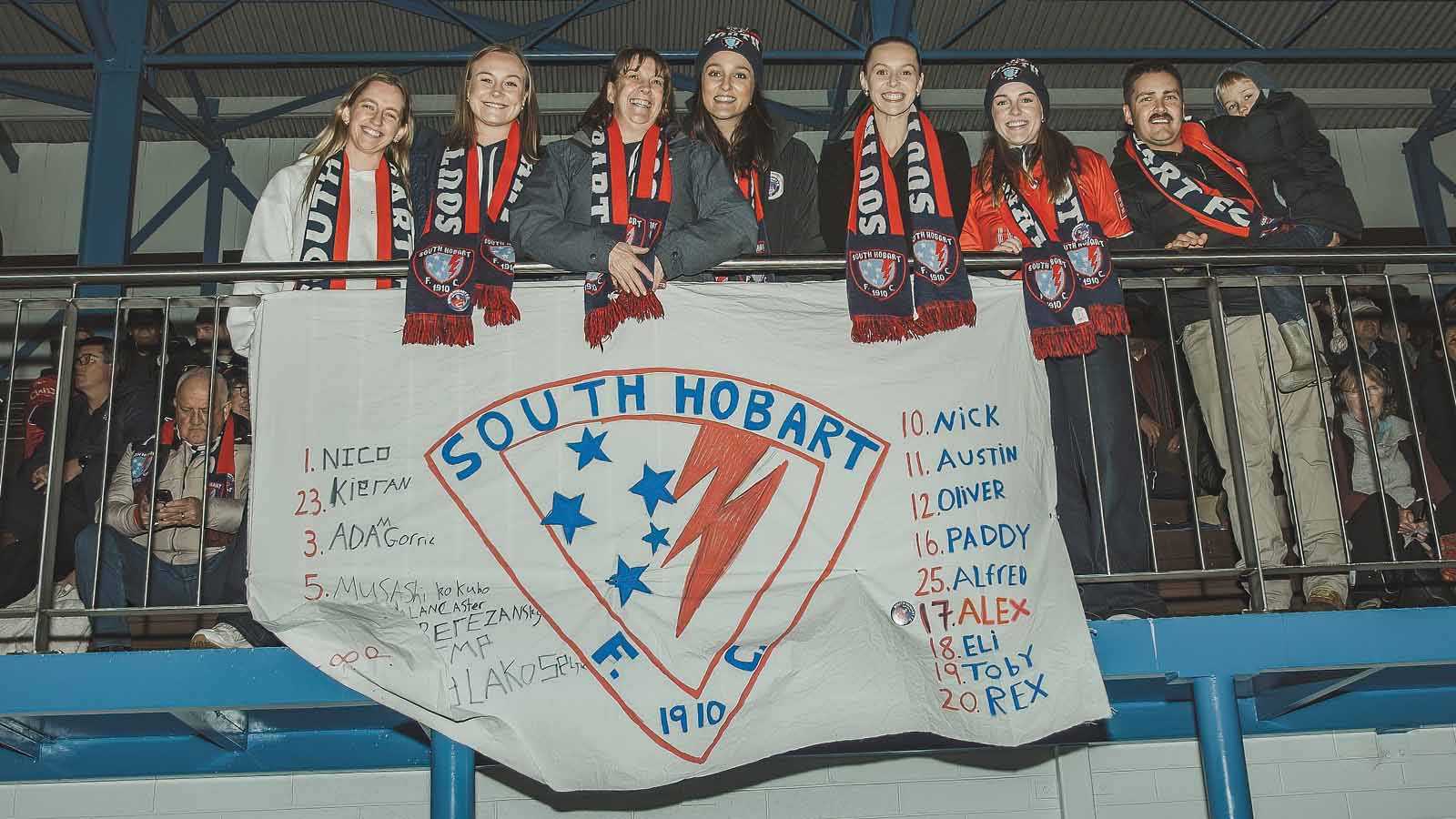 2025 定制围巾趋势：品牌周边新选择